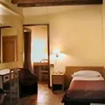 ヴェッキア ホテル 3*