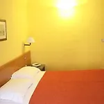 ヴェッキア ホテル 3*