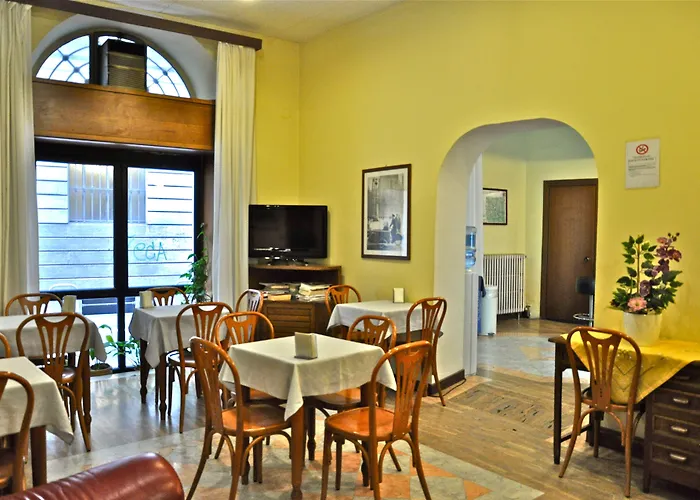 ヴェッキア 3* ミラノ