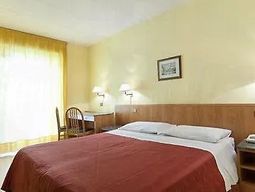 ヴェッキア 3* ミラノ