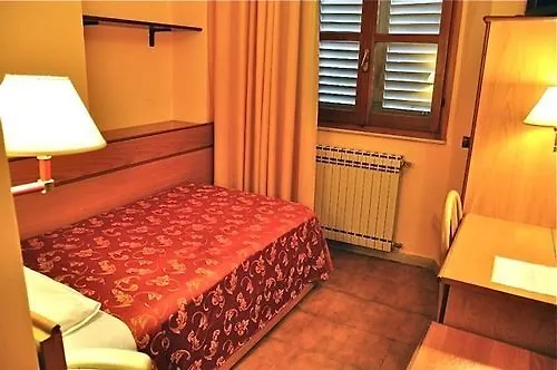 ヴェッキア 3* ミラノ