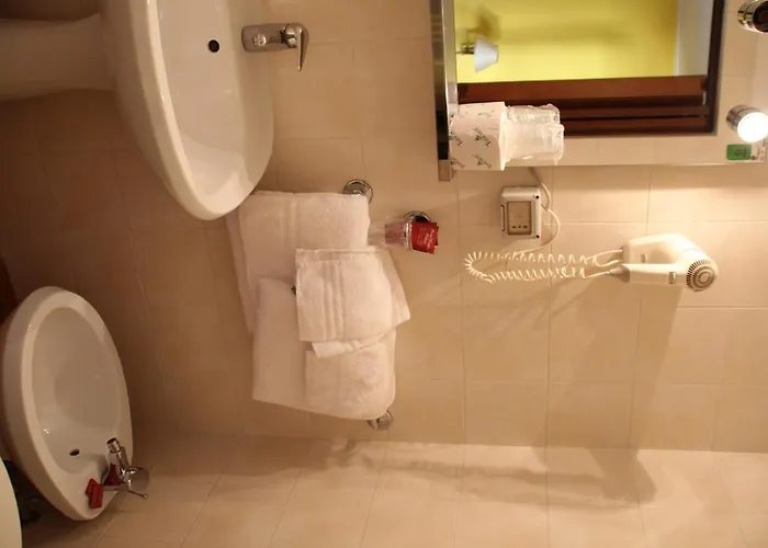 ヴェッキア 3* ミラノ