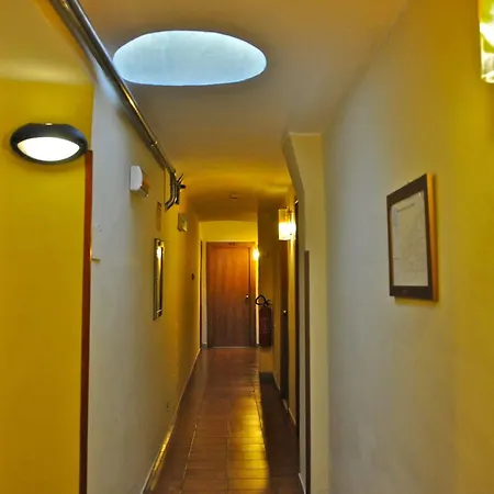 Vecchia Ξενοδοχείο 3*
